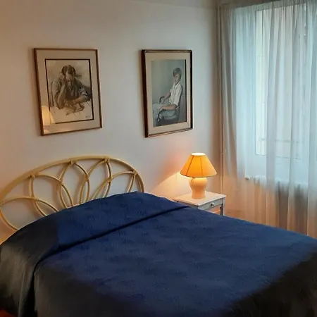 Chez Jeanne بيت ضيافة كارُتو